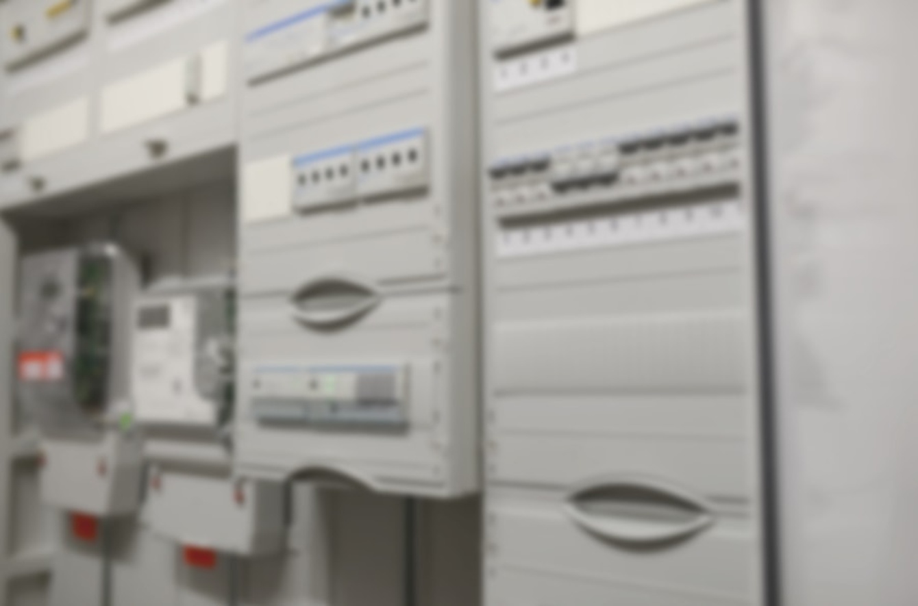 Schalt­schrank­bau bei Hauser Elektrotechnik in Rodgau